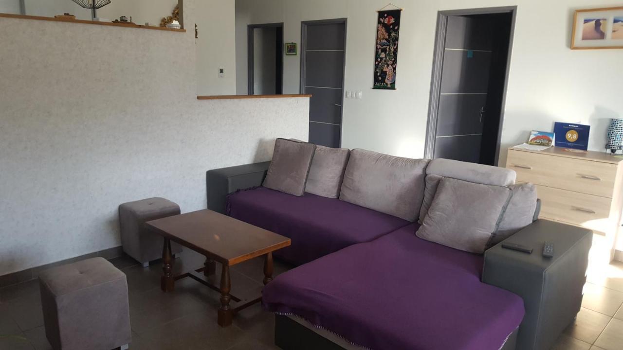 1 Chambre Privative Avec Bureau Et Cuisine Dans Maison 105 M2 Montfaucon Montfaucon  Экстерьер фото